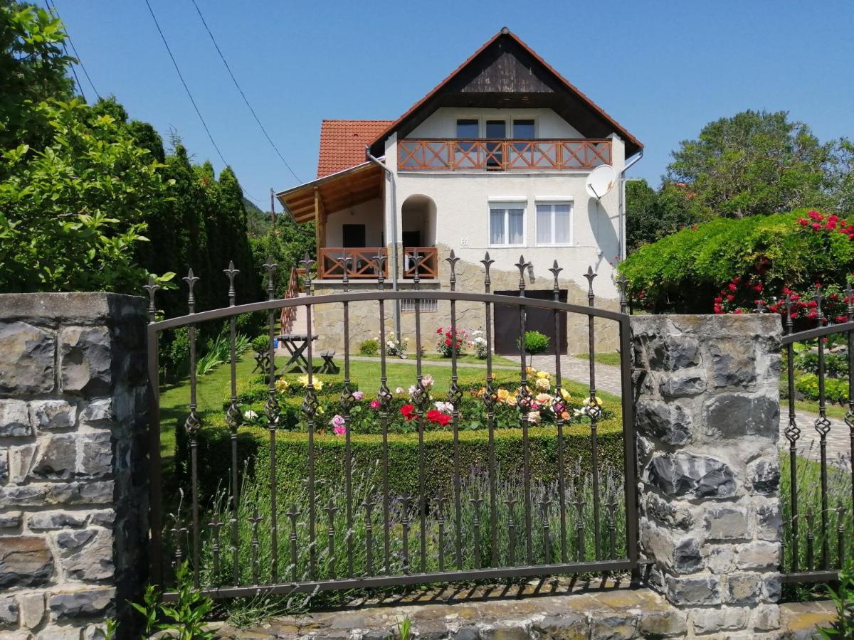 Apartament Kaman Nyaralo Badacsonytomaj Zewnętrze zdjęcie